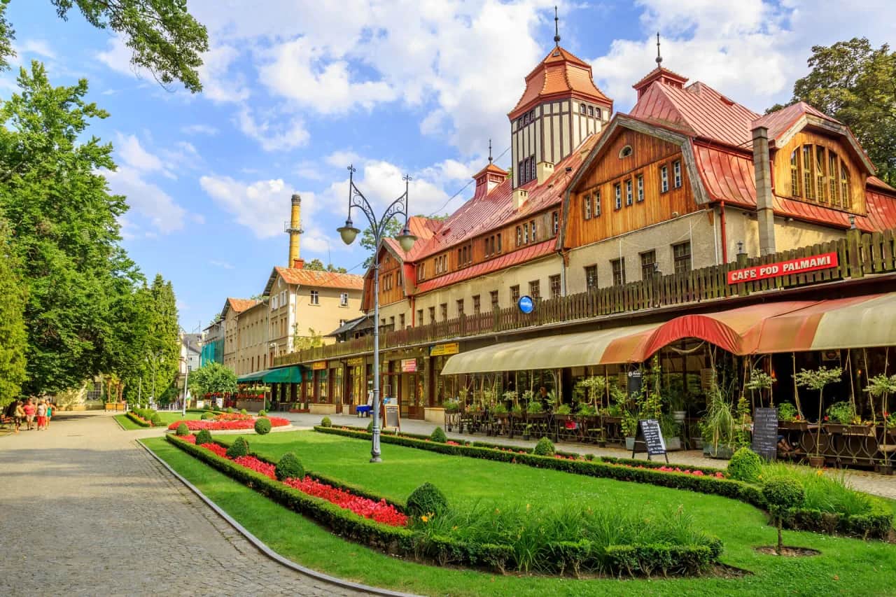 Kudowa-Zdrój: Atrakcje, które musisz zobaczyć w uzdrowisku i Górach Stołowych